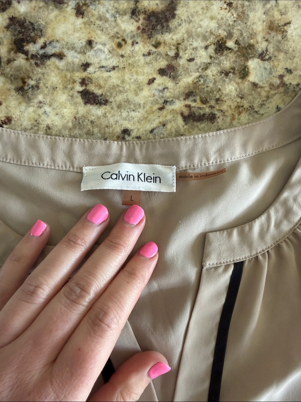 Calvin Klein Beige Sleeveless Blouse with Black Trim - Picture 3 of 8